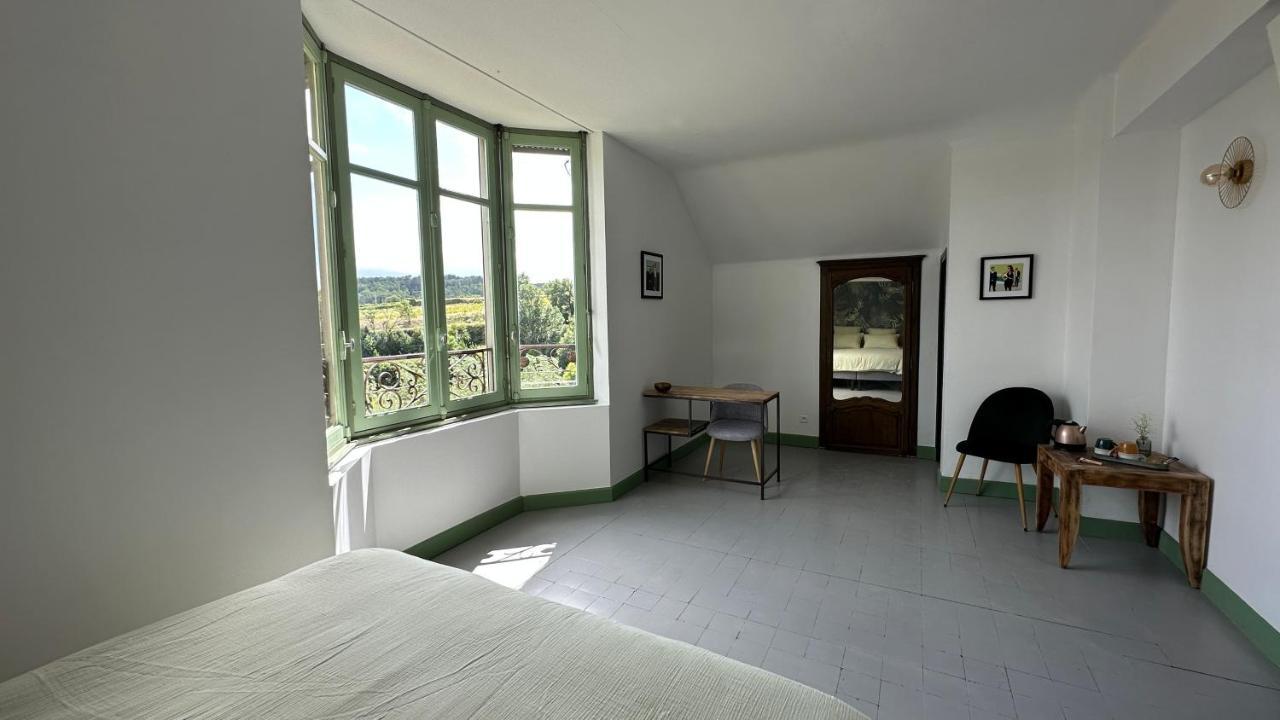 Chambre Tropicale Au Domaine De L'Aven Villeneuve-Minervois Exterior photo